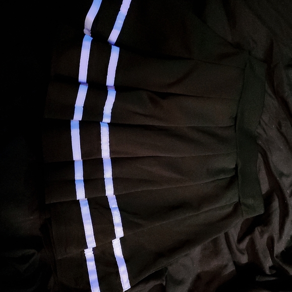 Goth pleated cheerleader skirt - Picture 10 of 13